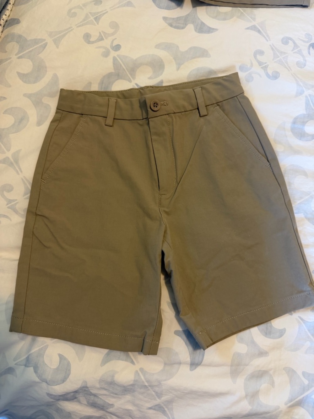 Vineyard Vines Boys' Chino Shorts in Khaki